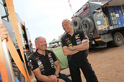 Tim en Tom Coronel klaar voor nieuw Dakar-avontuur