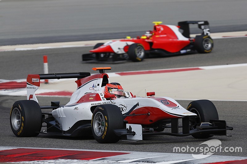 Ocon scoort pole en leiding in GP3-kampioenschap