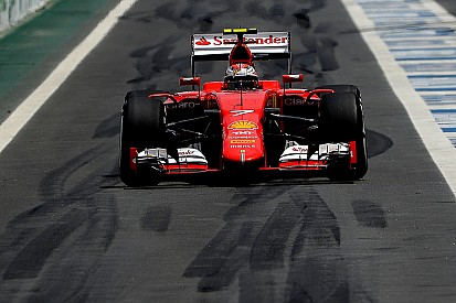 Ferrari cumplió sus objetivos en 2015, asegura Arrivabene