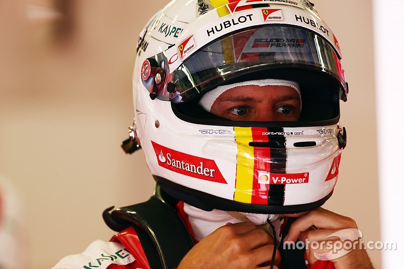 Sebastian Vettel hapt niet na kritiek van Hamilton