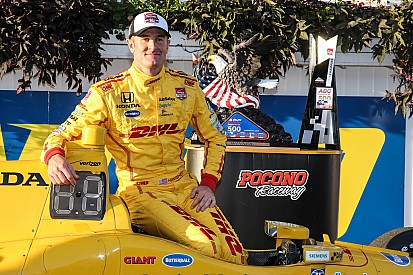 Hunter-Reay con Visit Florida Racing nelle gare più lunghe