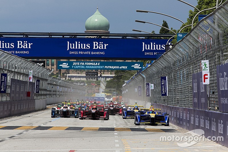 Jaguar vor dem Einstieg in die Formel E