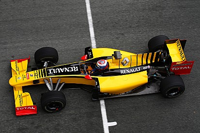 Алези: У Renault нет шансов на подиумы в 2016-м