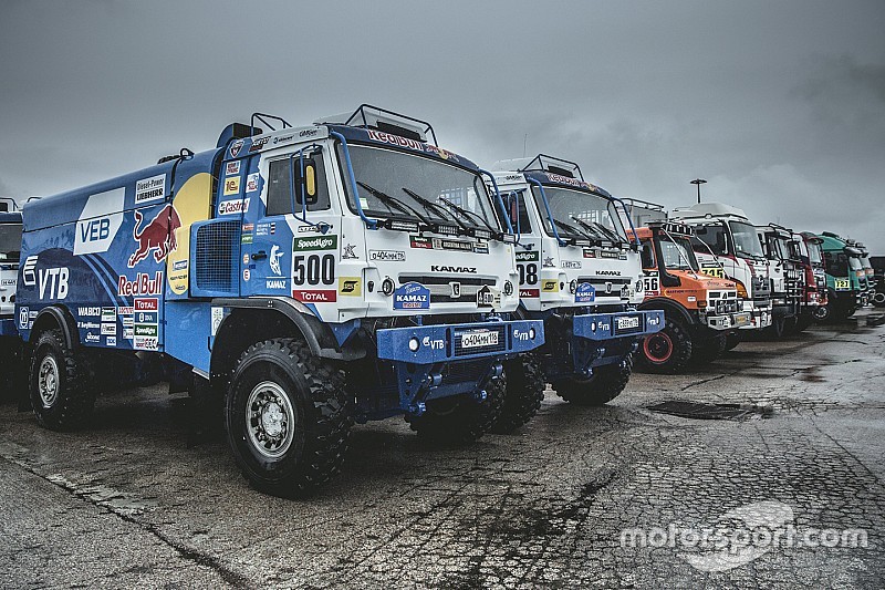 Dakar-organisatie stopt de proef voor trucks in derde etappe