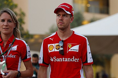 Vettel pide calma y desentona con Ferrari