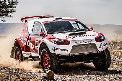 Un coche eléctrico está a una semana de terminar el Dakar