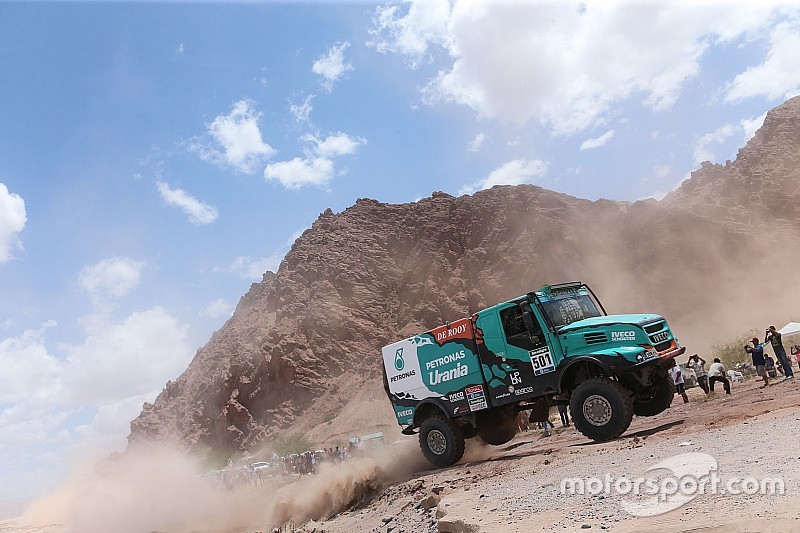 Dakar, Camion, Tappa 9: De Rooy vuole fare il largo