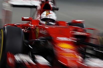 Vettel anda com Ferrari de 2014 em Fiorano