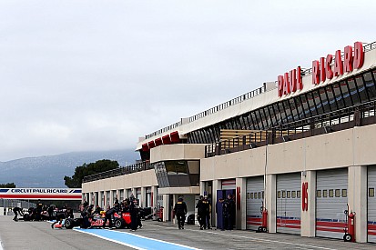 Ferrari, Red Bull en McLaren vervolgen regenbandentest
