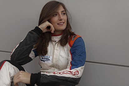 Tatiana Calderon vai correr na GP3 em 2016