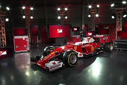Com mais branco, Ferrari revela pintura para temporada 2016