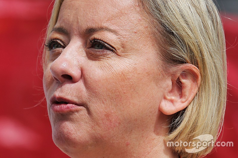 Sabine Kehm: