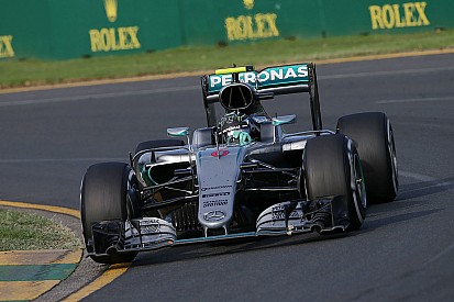 Un problema de temperatura casi hace abandonar a Rosberg