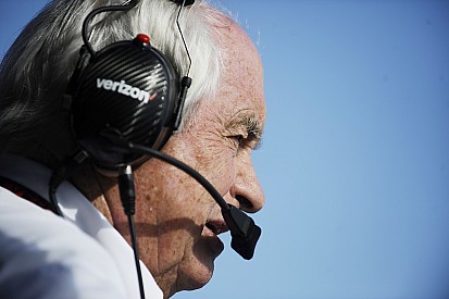 Roger Penske gegen Übersee-Rennen