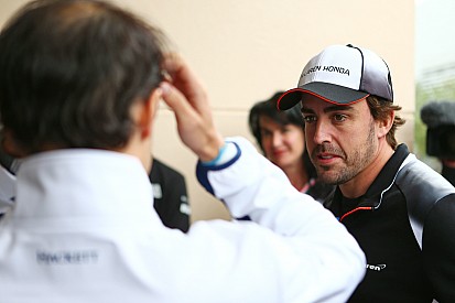 Fernando Alonso no pasa las pruebas médicas y no correrá en Bahrein