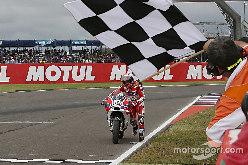 Dovizioso zegt dat crash met Iannone ‘onacceptabel’ is