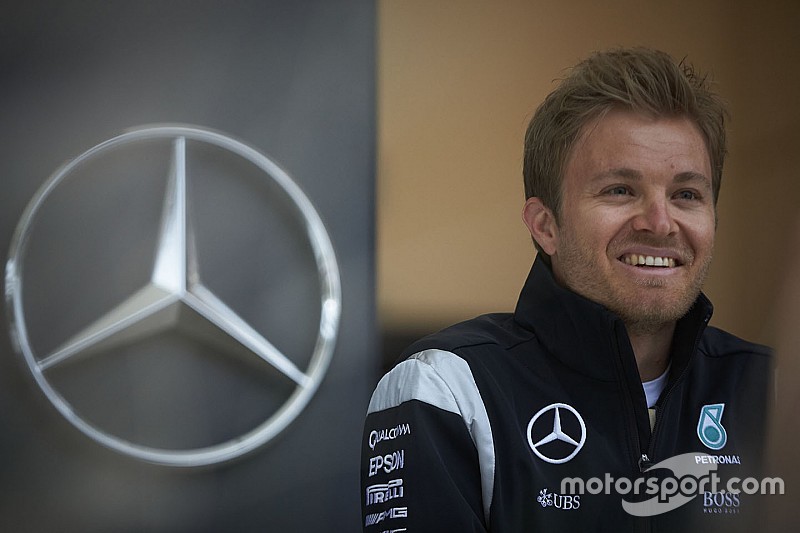 Rosberg niega irregularidad en su contrato con Mercedes