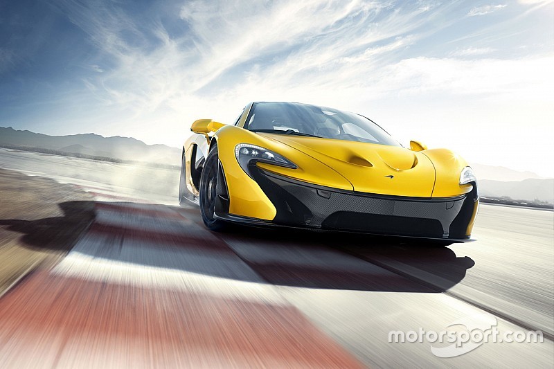 Video: McLaren P1 giert het uit tijdens rondje op COTA