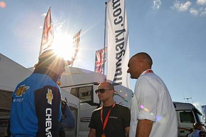 Hungaroring'de Yvan Muller podyumun zirvesinde