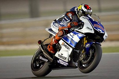 Lorenzo Katar'da Yamaha'yı pole'e taşıdı