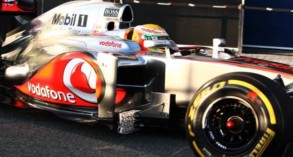 Hamilton üçüncülükten memnun değil