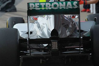 Mercedes'in arka kanat tasarımı FIA tarafından onaylandı