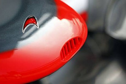 McLaren F1'in ilk 'karbonsuz' takımı oldu