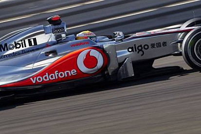Abu Dabi Grand Prix 2011 Cuma 2. antrenmanlar - En hızlı isim Hamilton