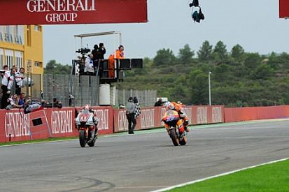 MotoGP'de sezon kapanışı Stoner'dan