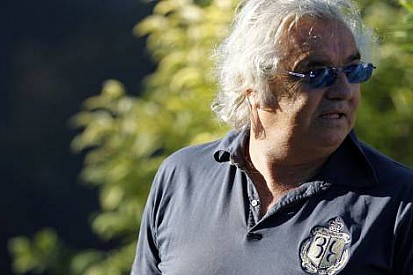 Briatore geri dönüş haberlerini yalanladı