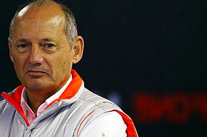 Ron Dennis'den Villeneuve'e destek