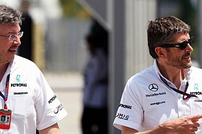 Brawn Red Bull'un yakalanabileceğini düşünüyor