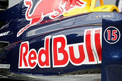 Hamilton: 'Red Bull F kanalla birlikte daha çok güçlenecek'