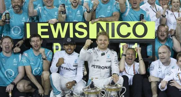 Hamilton Rosberg'in galibiyet serisini önemsemiyor