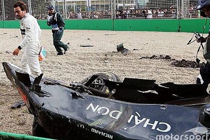 Button: Halo kokpit Alonso’nun durumu etkilemezdi