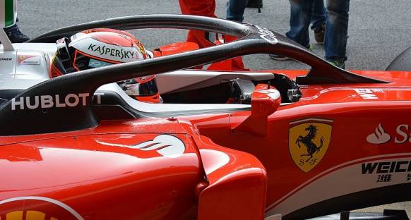 Raikkonen Halo kokpit sistemini test ediyor