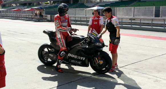 Ducati yeni motorunu Sepang'da test etti