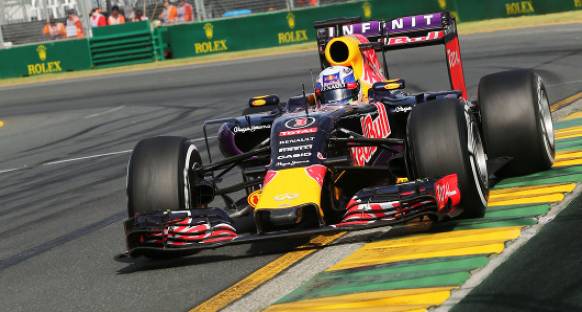 Ricciardo 'Bizden korktukları için motor vermiyorlar'