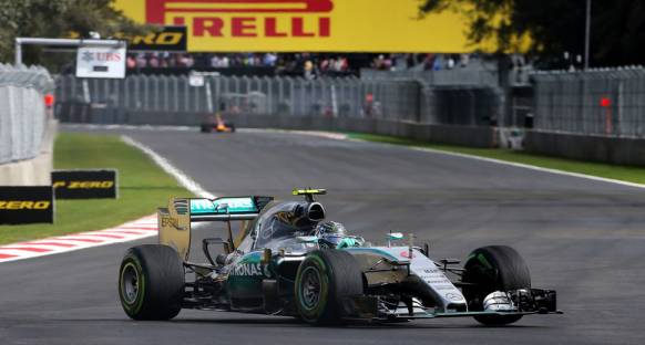 Zorlu Hermanos Rodriguez'de günü Rosberg lider tamamladı