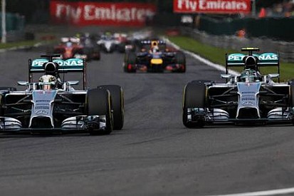 Wolff: Rosberg, Hamilton İle Mücadelede Zayıf Taraf Değil
