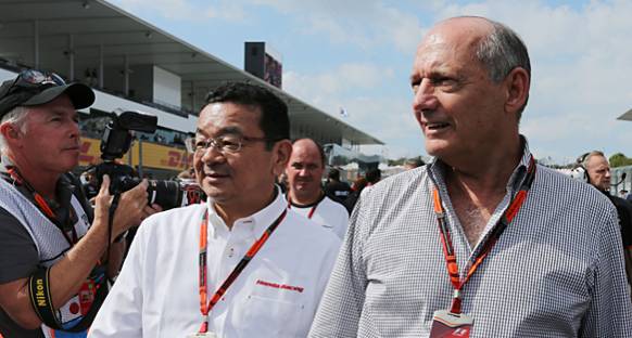 Ron Dennis, Alonso'nun Yorumlarından Memnun Değil