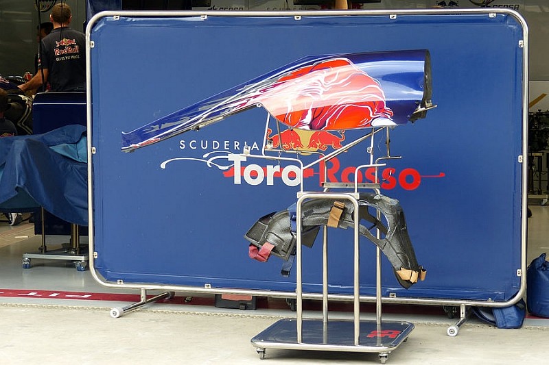 Toro Rosso отримає мотори Ferrari і збереже пілотів