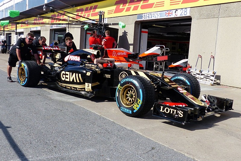 Lotus намагається домовитися з кредиторами