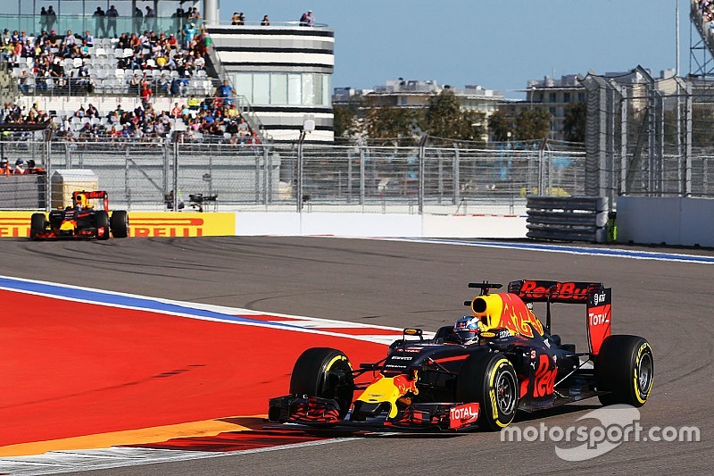 В Red Bull сомневаются в эффективности нового моторного регламента