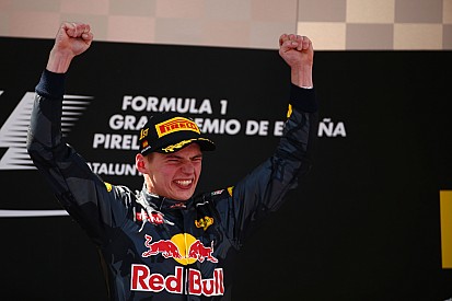 Sensationssieg von Max Verstappen in Barcelona nach Crash von Rosberg und Hamilton