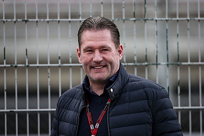 Jos Verstappen in tranen: "Ongelofelijk, echt ongelofelijk!"