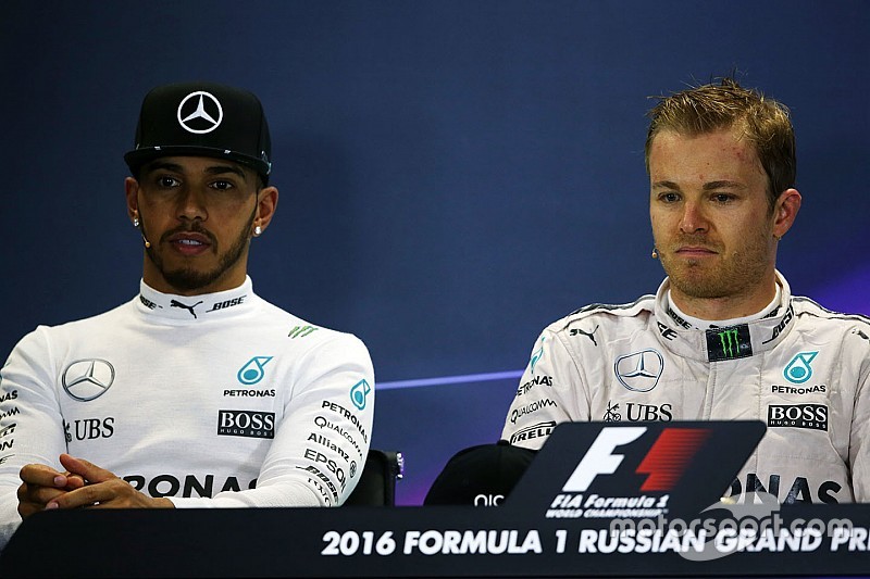 Mercedes-Crash: Das sagen Hamilton, Rosberg und Sportchef Wolff