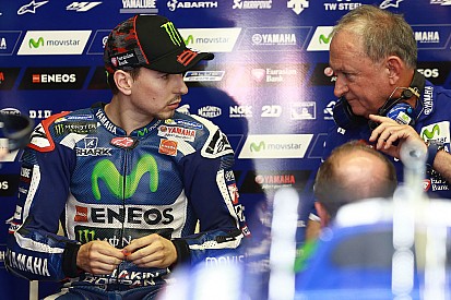 Niente quarto motore per Lorenzo, va avanti con quelli usati