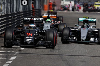 Boullier: "Ik sta niet te springen met vijfde plaats"