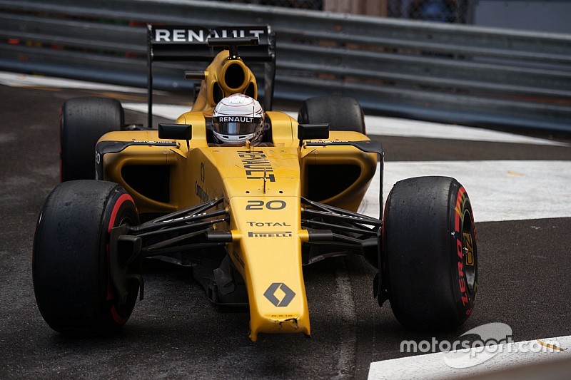 Renault: lunghe riparazioni anche sulla R.S.16 di Kevin Magnussen